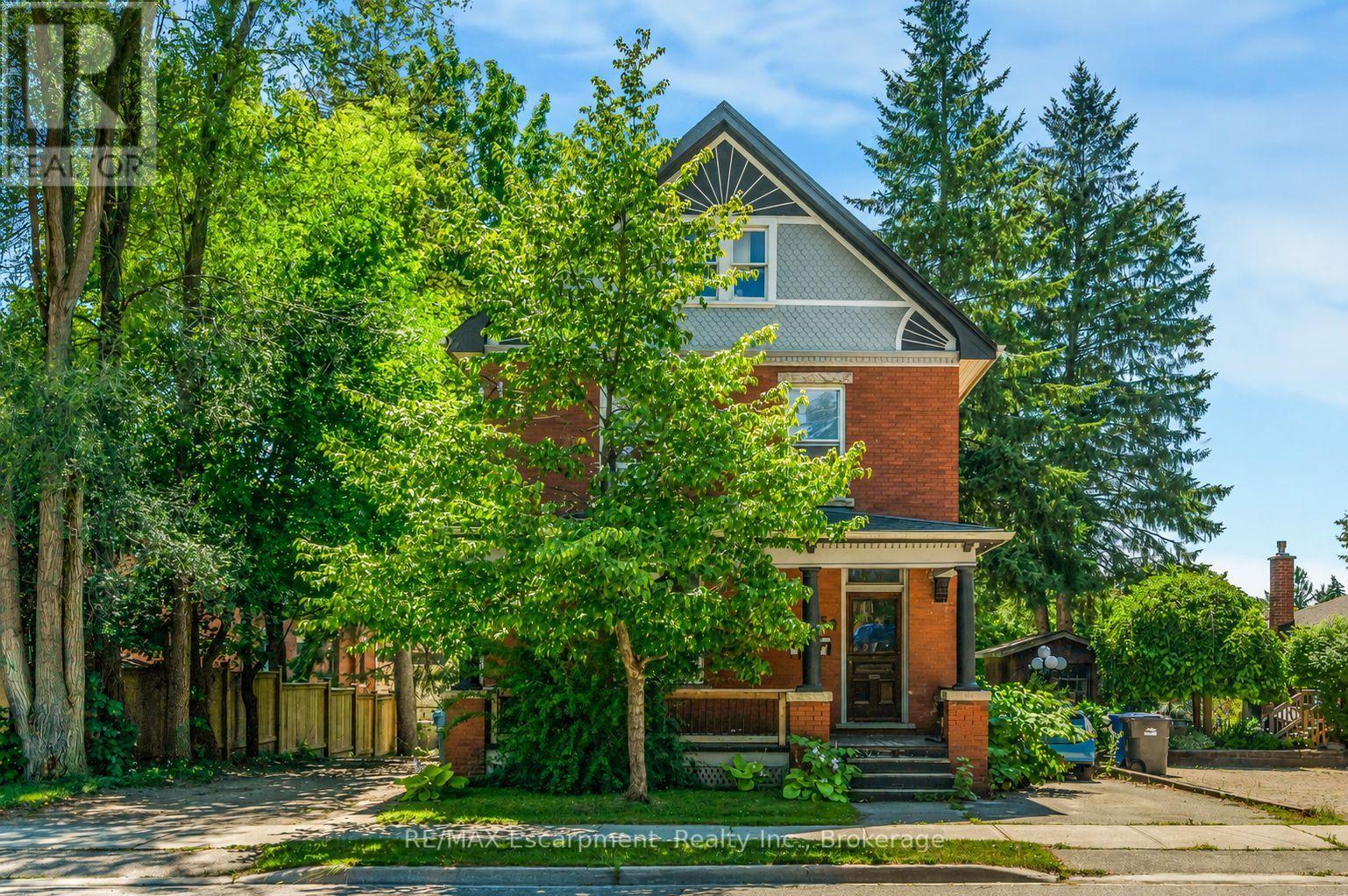 458 WOOLWICH STREET, Guelph, Ontario