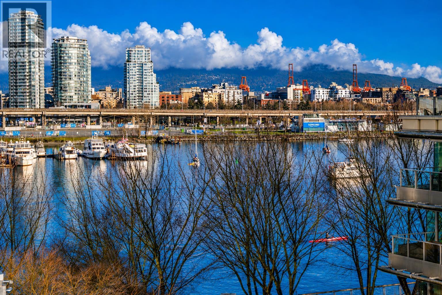 504 181 Athletes Way, Vancouver, British Columbia  V5Y 0E5 - Photo 13 - R3145607