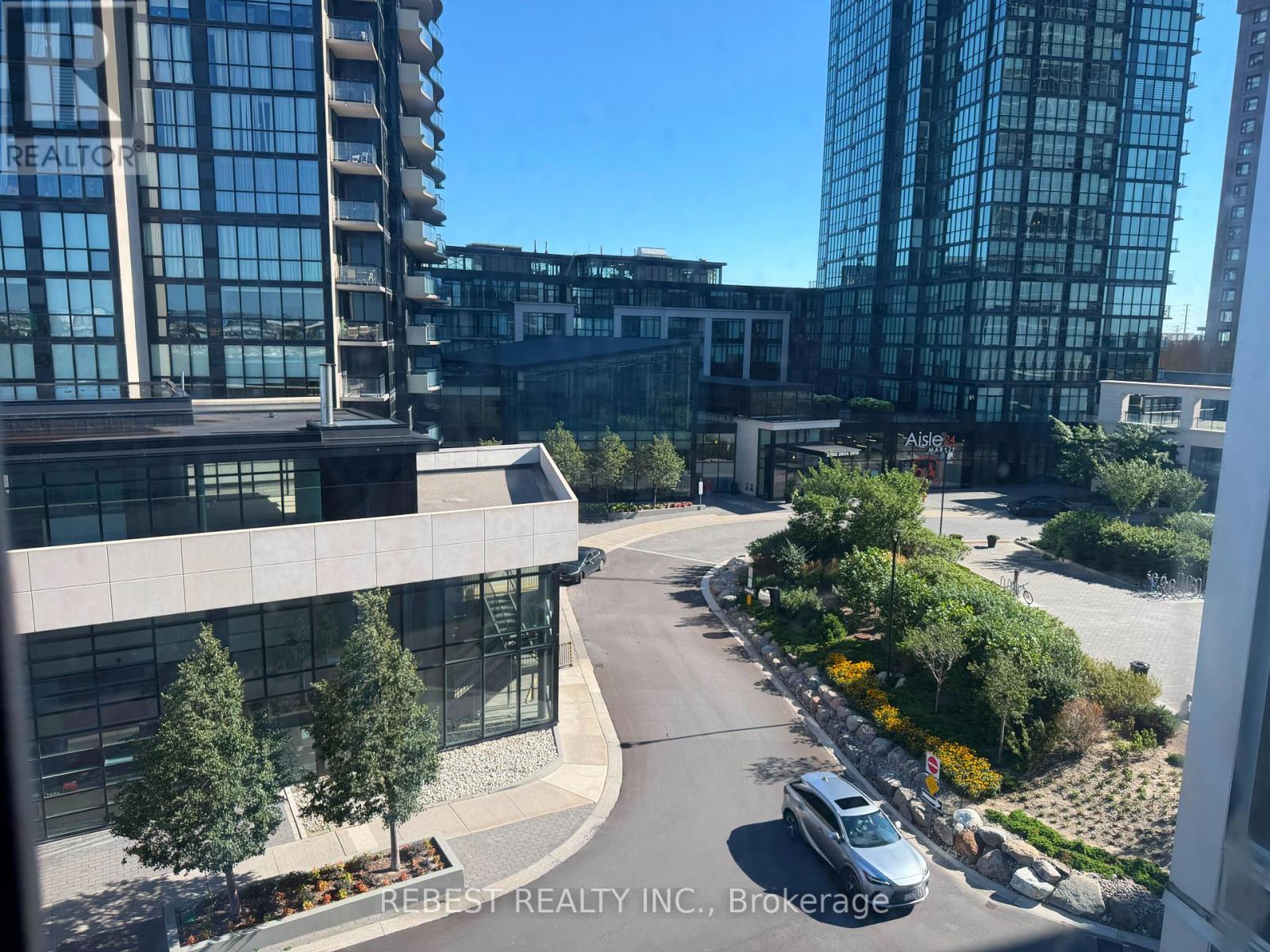 402 - 2908 Highway 7 (Lease) Road, Vaughan, Ontario L4K 0K5 - Photo 2 - N13587808