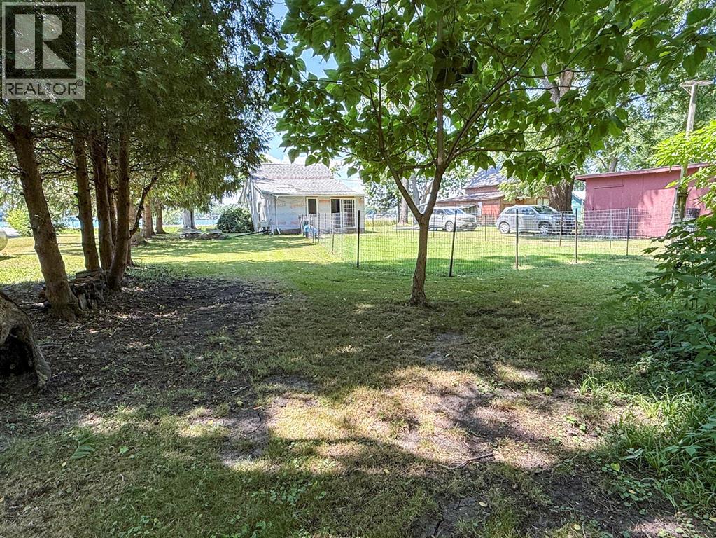 2024 River Road, Wallaceburg, Ontario  N8A 4K9 - Photo 27 - 26018287