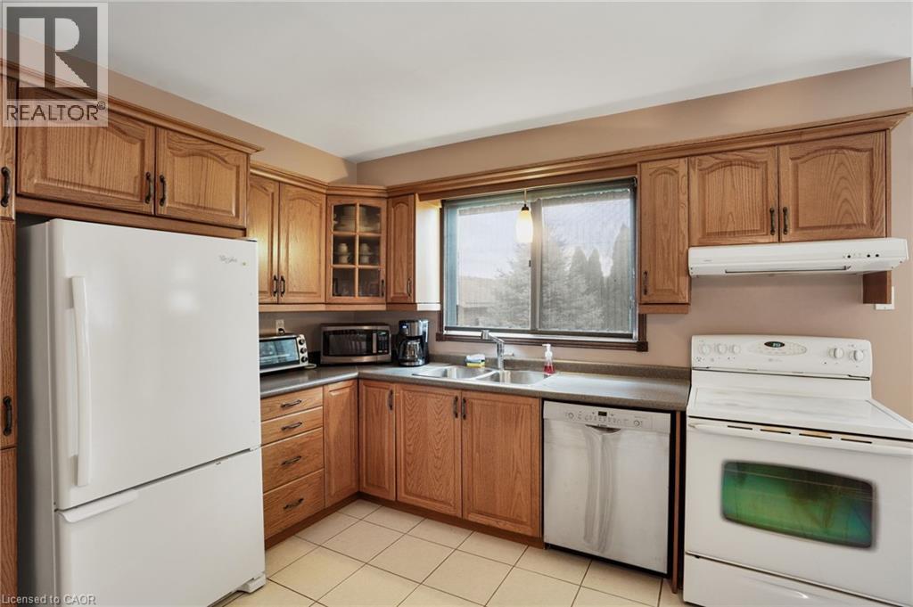 72 Eastbury Drive, Hamilton, Ontario  L8E 2Y5 - Photo 9 - 40853166
