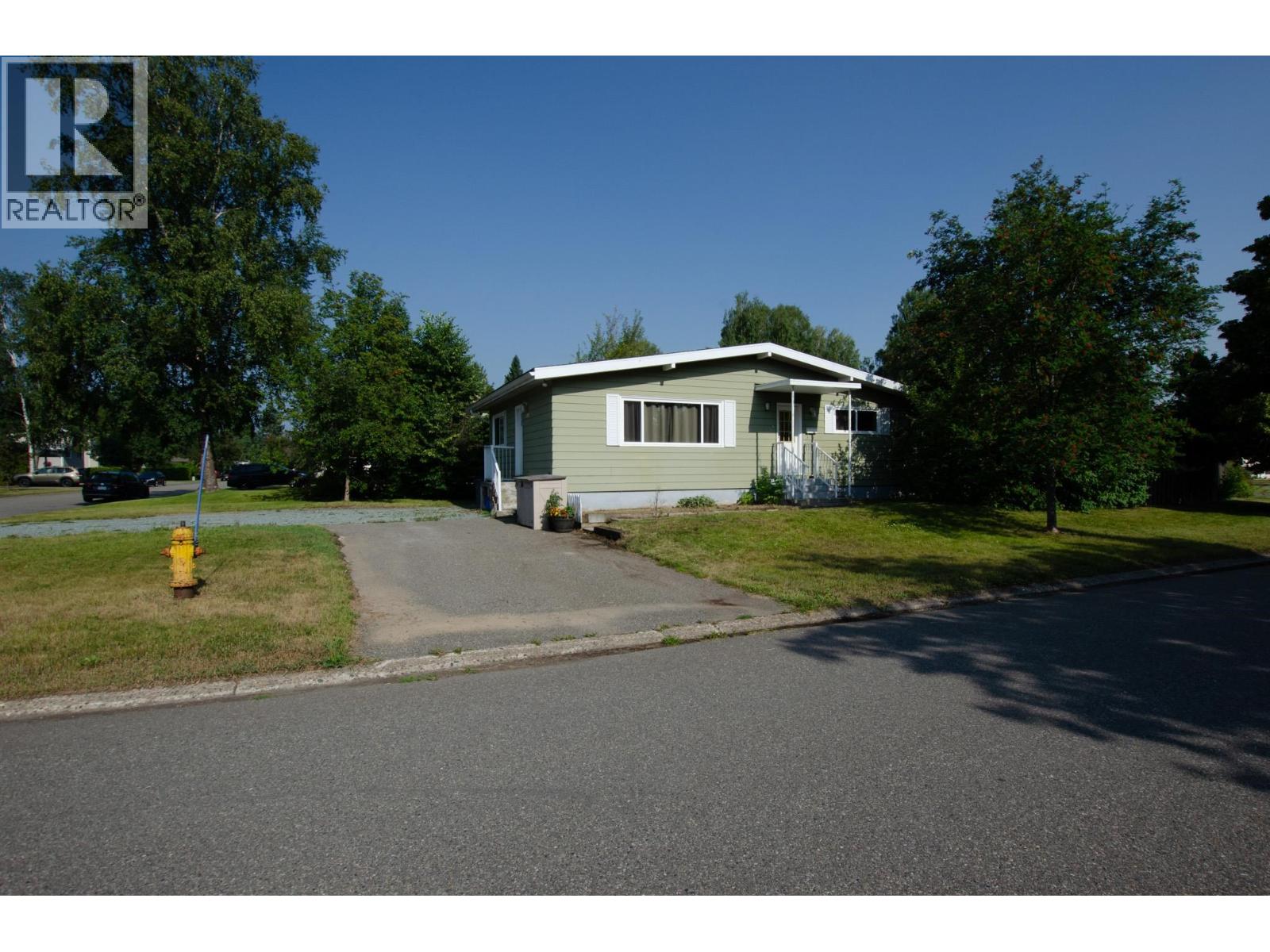 2775 Hammond Avenue, Prince George, British Columbia  V2M 1A6 - Photo 2 - R3152169