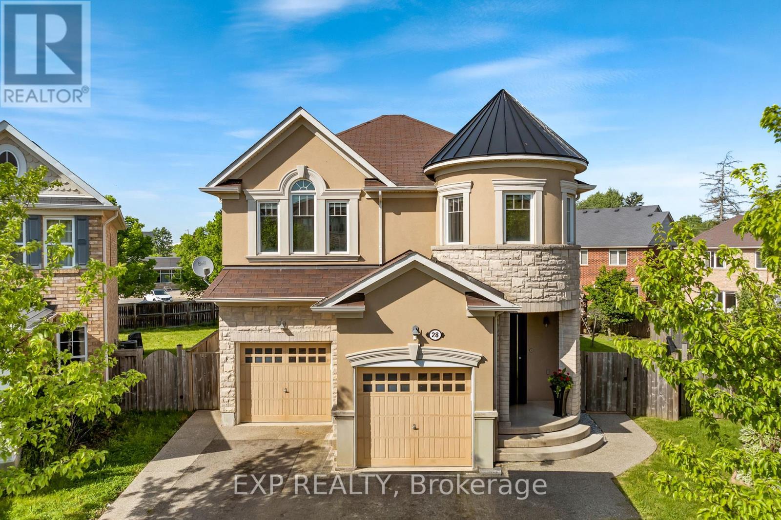 28 OHARA LANE, Hamilton, Ontario