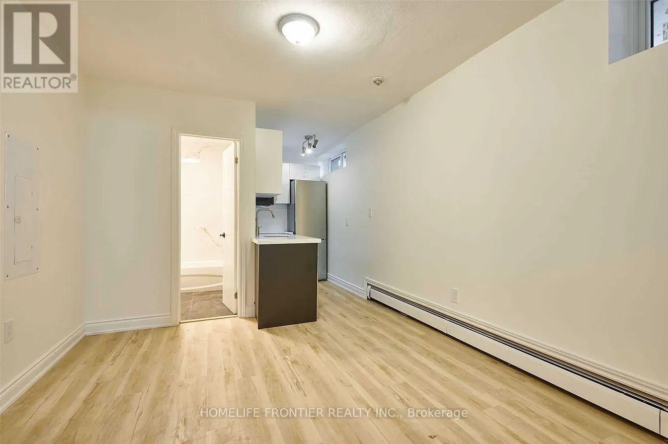 101 - 291 Scarlett Road, Toronto, Ontario  M6N 4L1 - Photo 15 - W13628748
