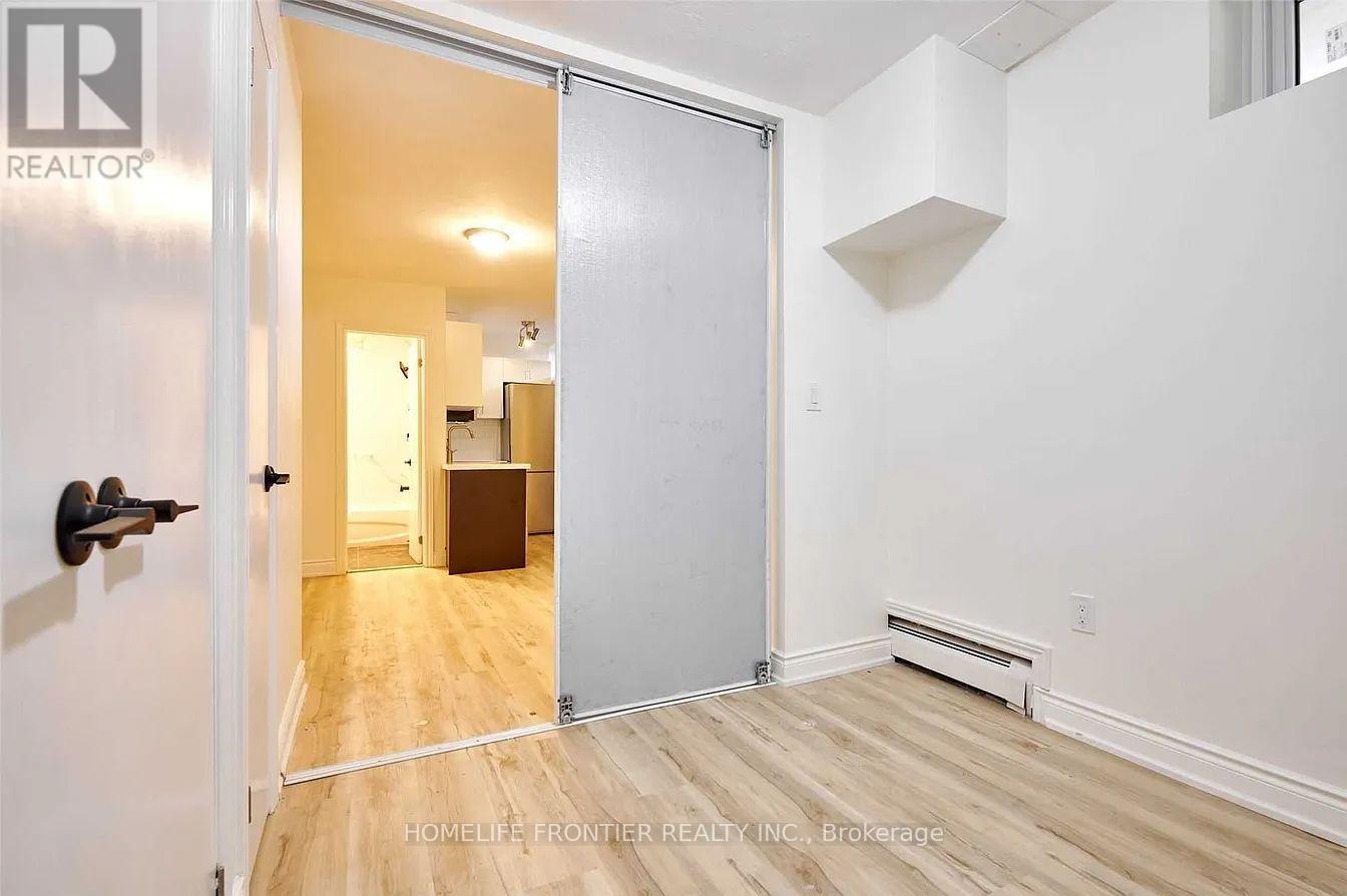101 - 291 Scarlett Road, Toronto, Ontario  M6N 4L1 - Photo 12 - W13628748