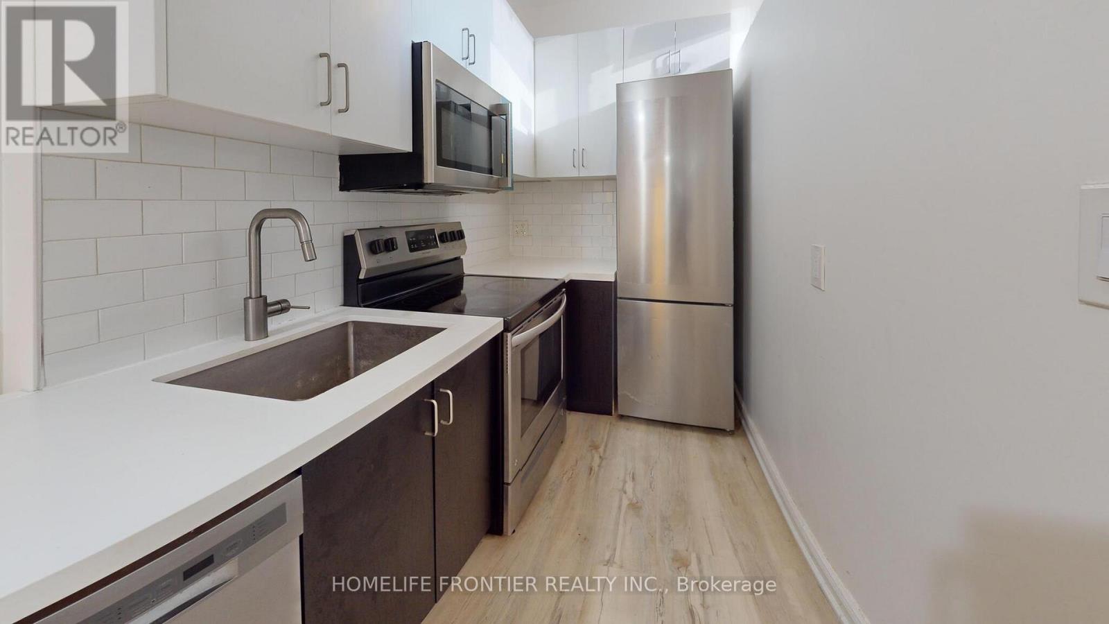 101 - 291 Scarlett Road, Toronto, Ontario  M6N 4L1 - Photo 6 - W13628748