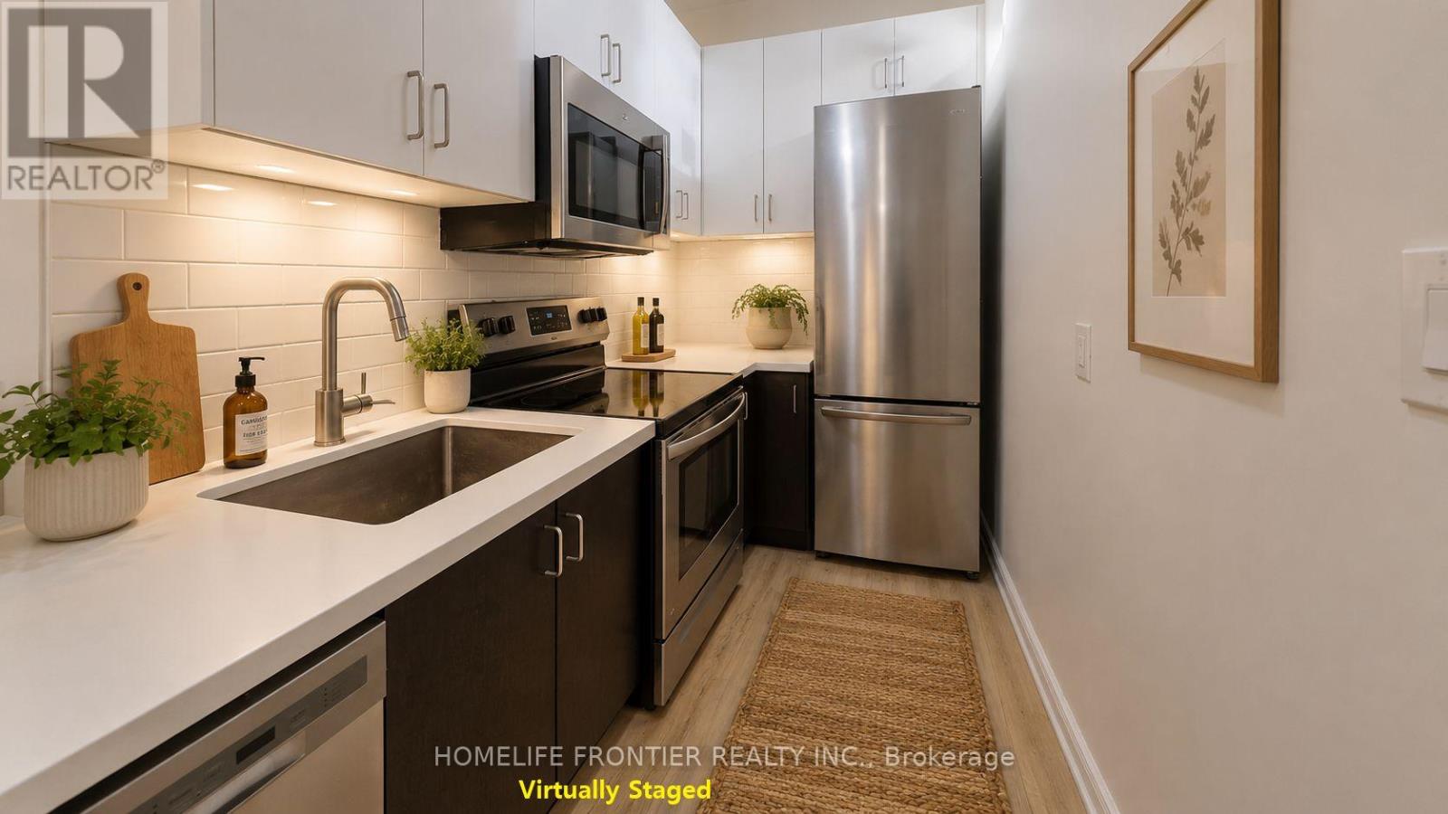 101 - 291 Scarlett Road, Toronto, Ontario  M6N 4L1 - Photo 2 - W13628748