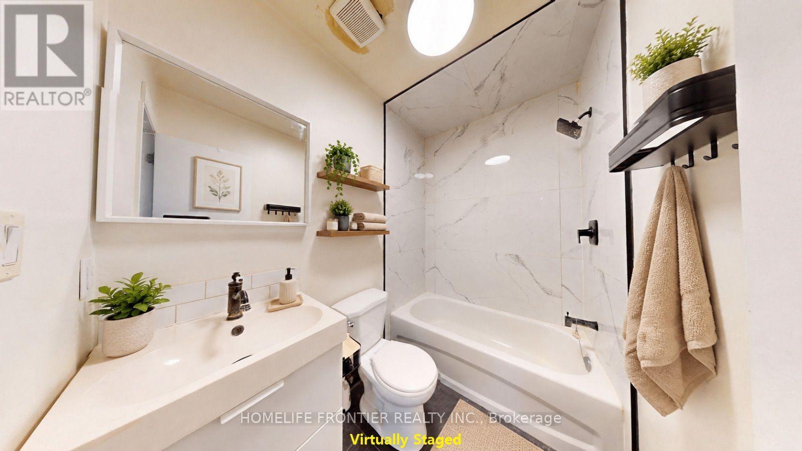 101 - 291 Scarlett Road, Toronto, Ontario  M6N 4L1 - Photo 4 - W13628748