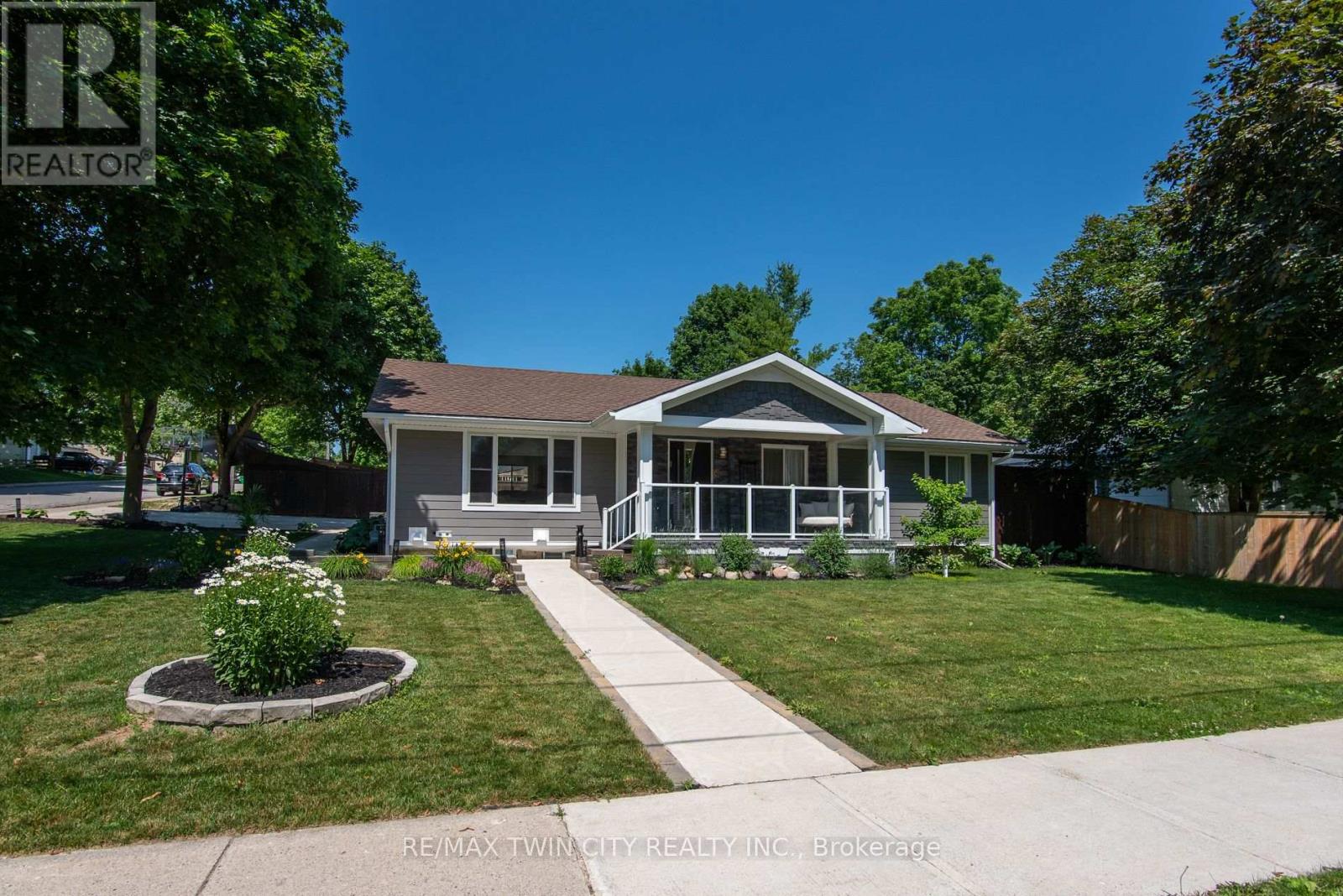 99 JOHN STREET W, North Huron, Ontario