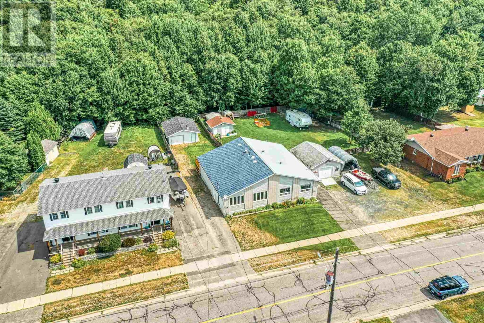 22a Ottawa Ave, Elliot Lake, Ontario  P5A 2P1 - Photo 39 - SM262039