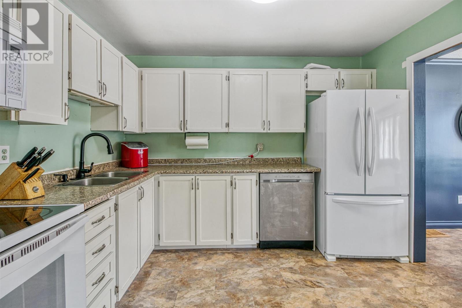 22a Ottawa Ave, Elliot Lake, Ontario  P5A 2P1 - Photo 8 - SM262039