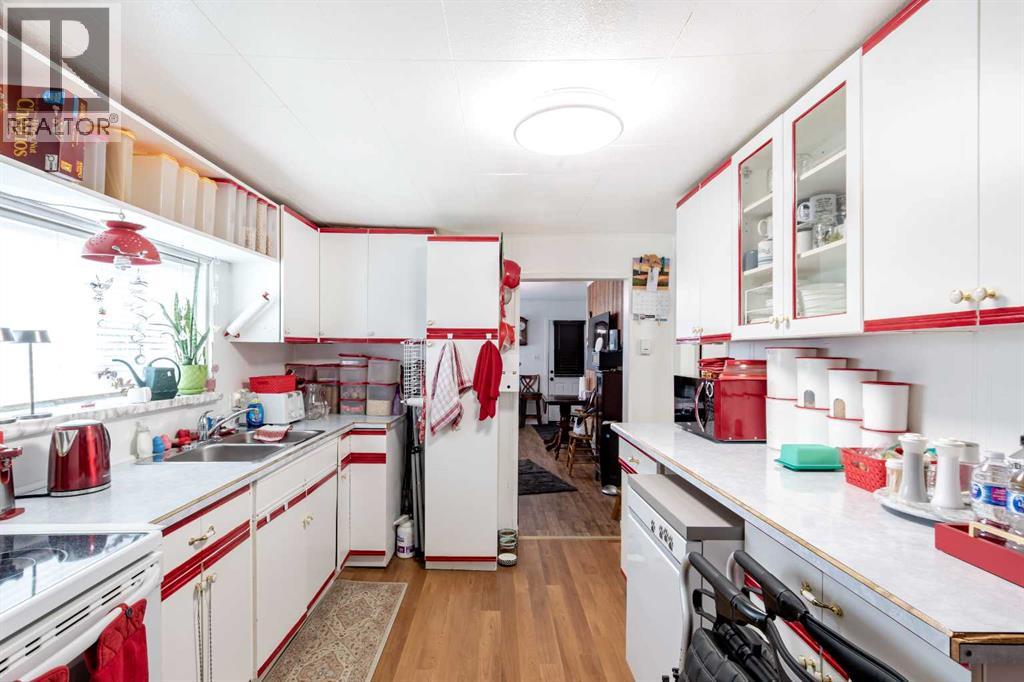 9324 101 Avenue, Grande Prairie, Alberta  T8V 0W6 - Photo 10 - A2333673