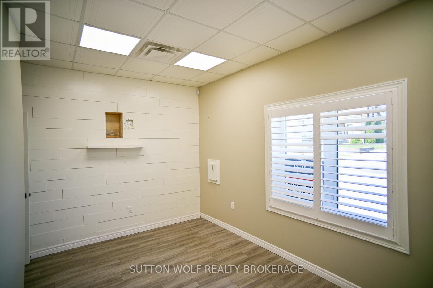 2 - 176 Metcalfe Street E, Strathroy-Caradoc, Ontario  N7G 1M8 - Photo 7 - X13096502