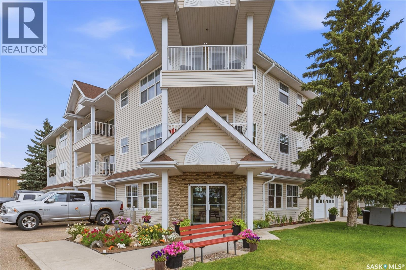 205 100 5th AVENUE, regina beach, Saskatchewan