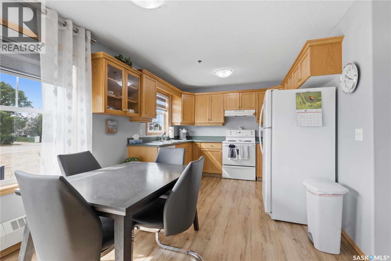 205 100 5th Avenue, Regina Beach, Saskatchewan  S0G 4C0 - Photo 6 - SK044434