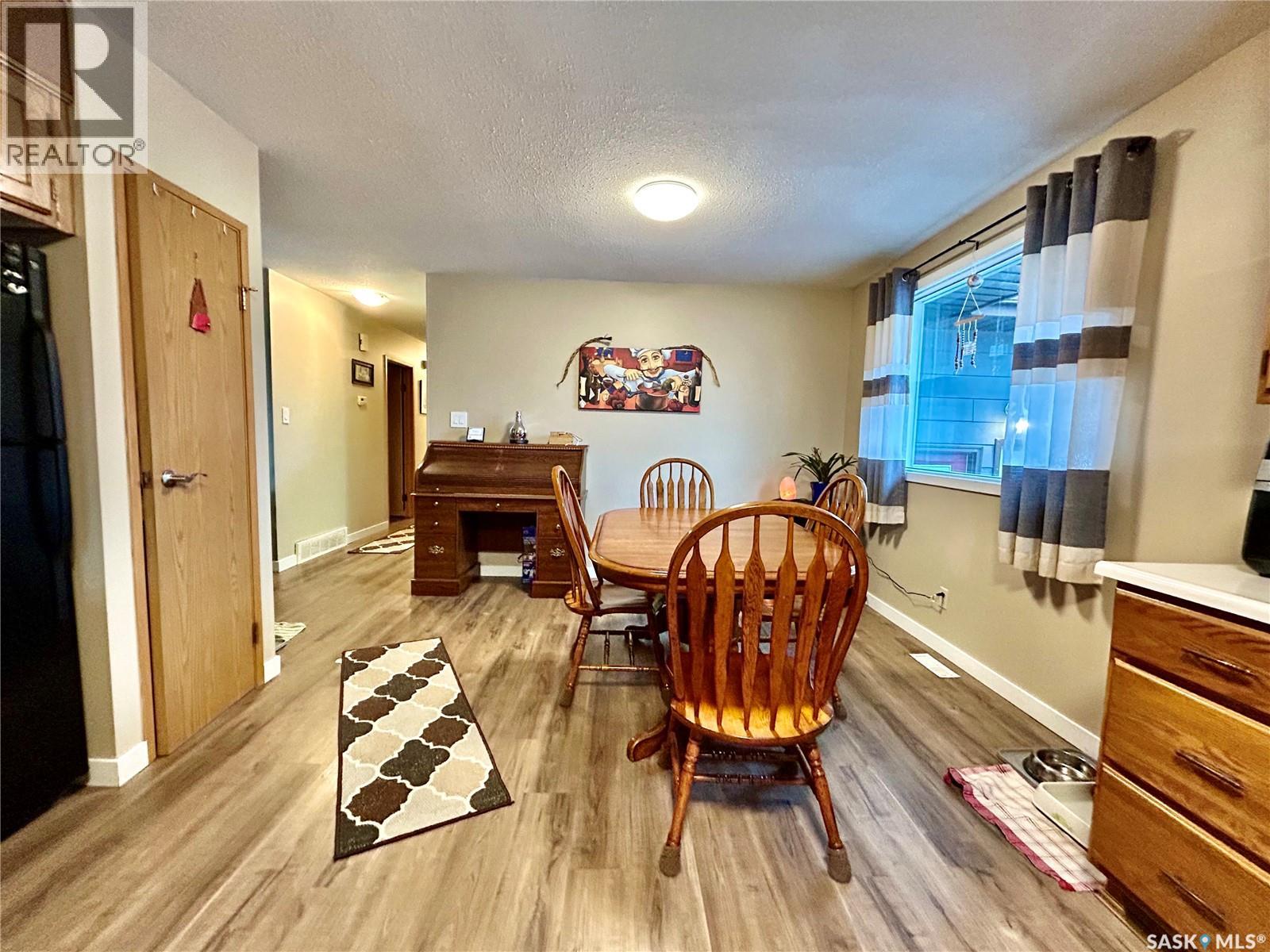 404 5th Street N, Nipawin, Saskatchewan  S0E 1E0 - Photo 8 - SK034645