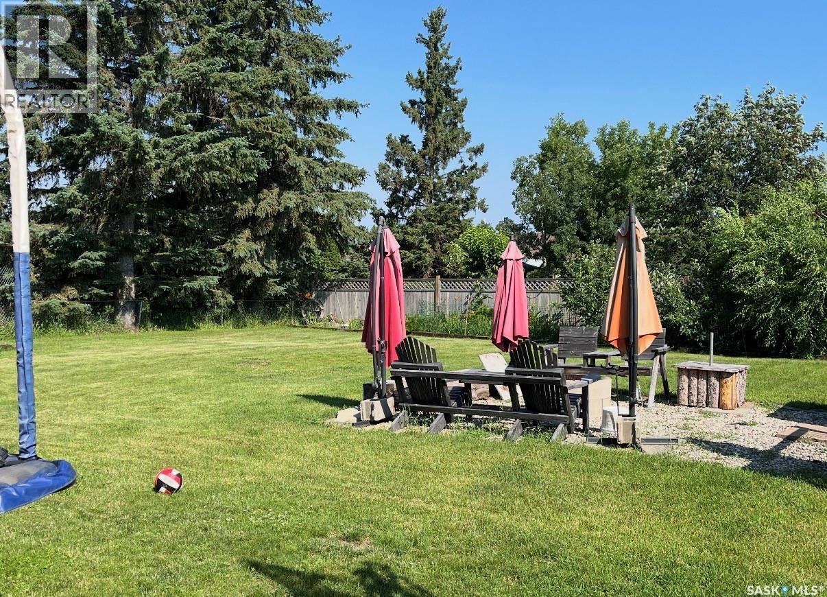 404 5th Street N, Nipawin, Saskatchewan  S0E 1E0 - Photo 38 - SK034645