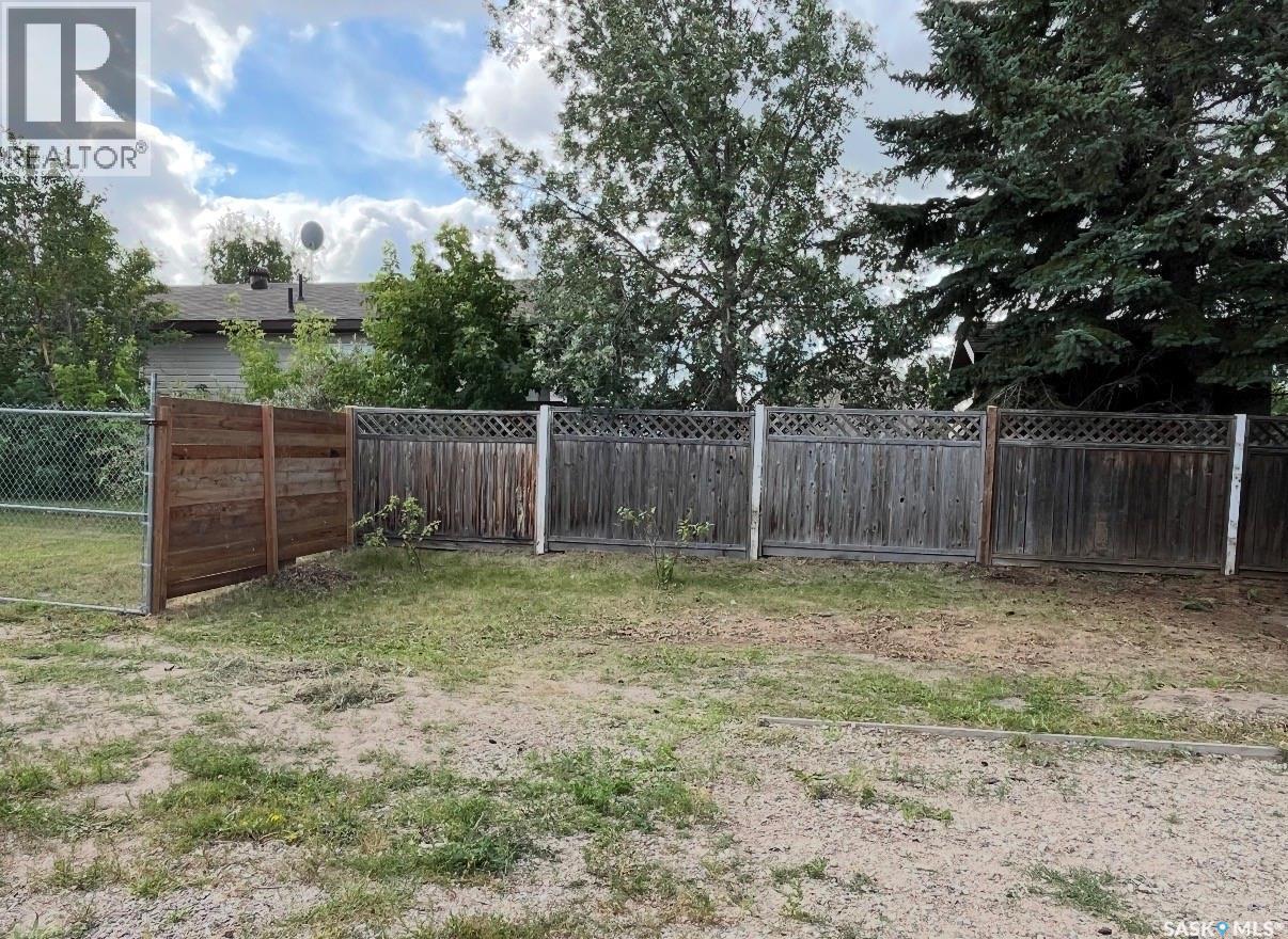404 5th Street N, Nipawin, Saskatchewan  S0E 1E0 - Photo 51 - SK034645