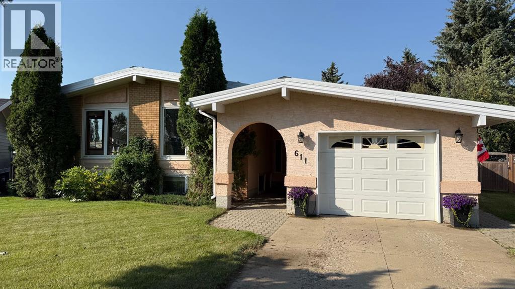 611 6 Avenue W, Hanna, Alberta  T0J 1P0 - Photo 1 - A2333707