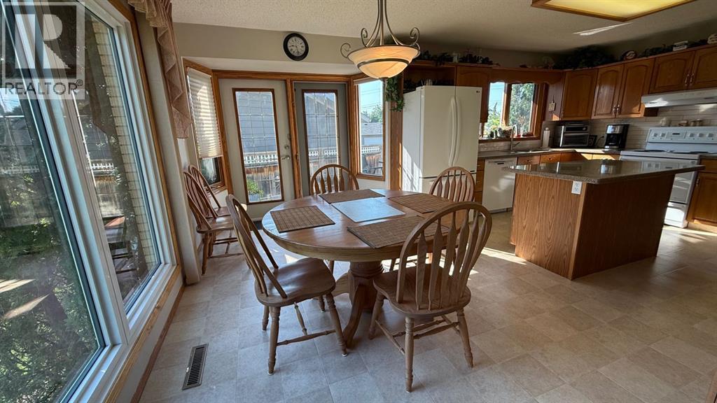 611 6 Avenue W, Hanna, Alberta  T0J 1P0 - Photo 12 - A2333707