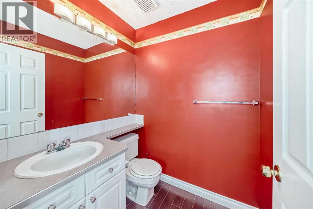 168 Tuscany Valley Drive Nw, Calgary, Alberta  T3L 2C2 - Photo 12 - A2310876