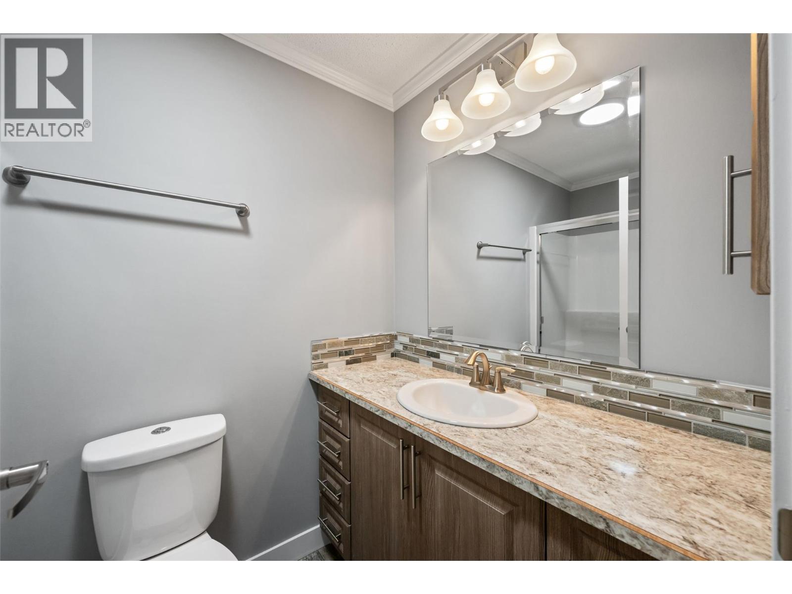 8598 Highway 97 Unit# 93 Oliver Photo 19
