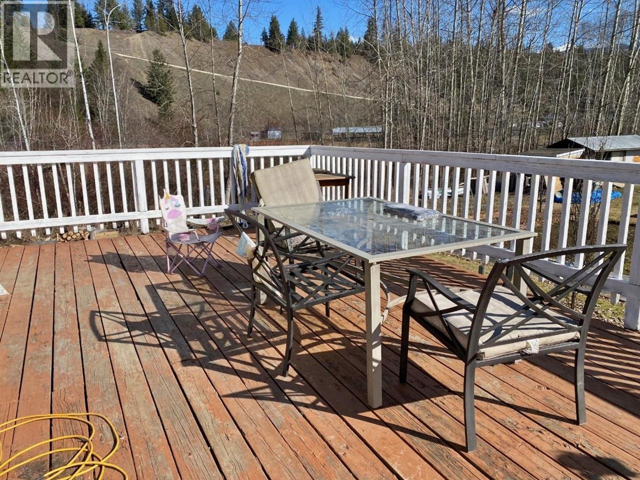 405 Desfosses Road, Clearwater, British Columbia  V0E 1N1 - Photo 6 - 10391805