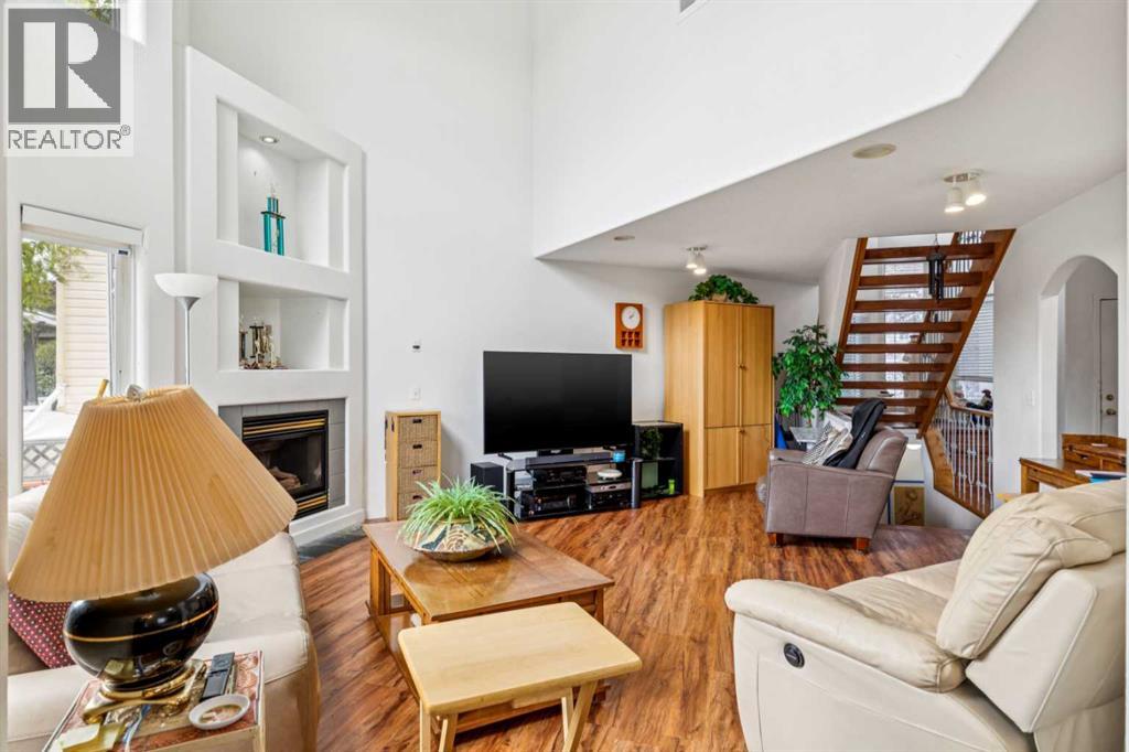 23 Sierra Nevada Close SW, Calgary, Alberta  T3H 3H4 - Photo 6 - A2329656