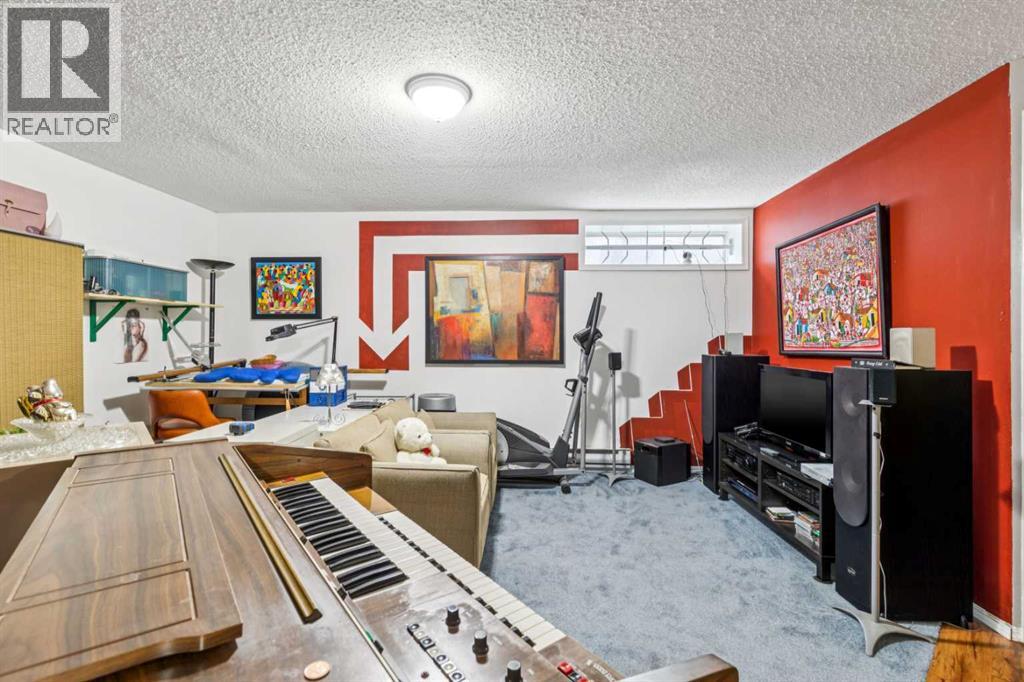 23 Sierra Nevada Close SW, Calgary, Alberta  T3H 3H4 - Photo 26 - A2329656