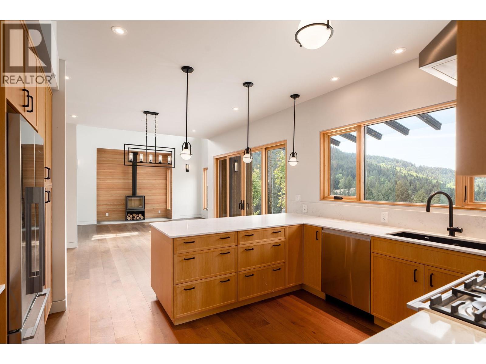 865 Forster Lane, Bowen Island, British Columbia  V0N 1G1 - Photo 5 - R3124616