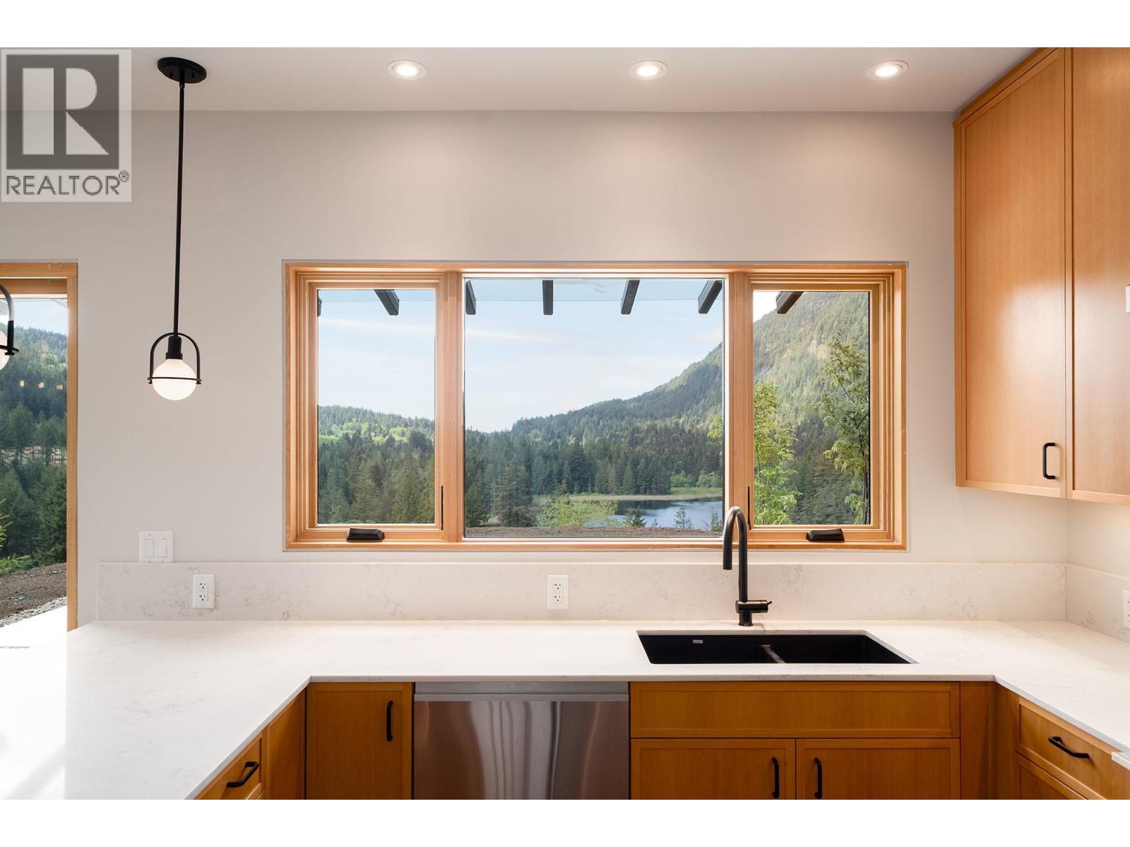 865 Forster Lane, Bowen Island, British Columbia  V0N 1G1 - Photo 13 - R3124616