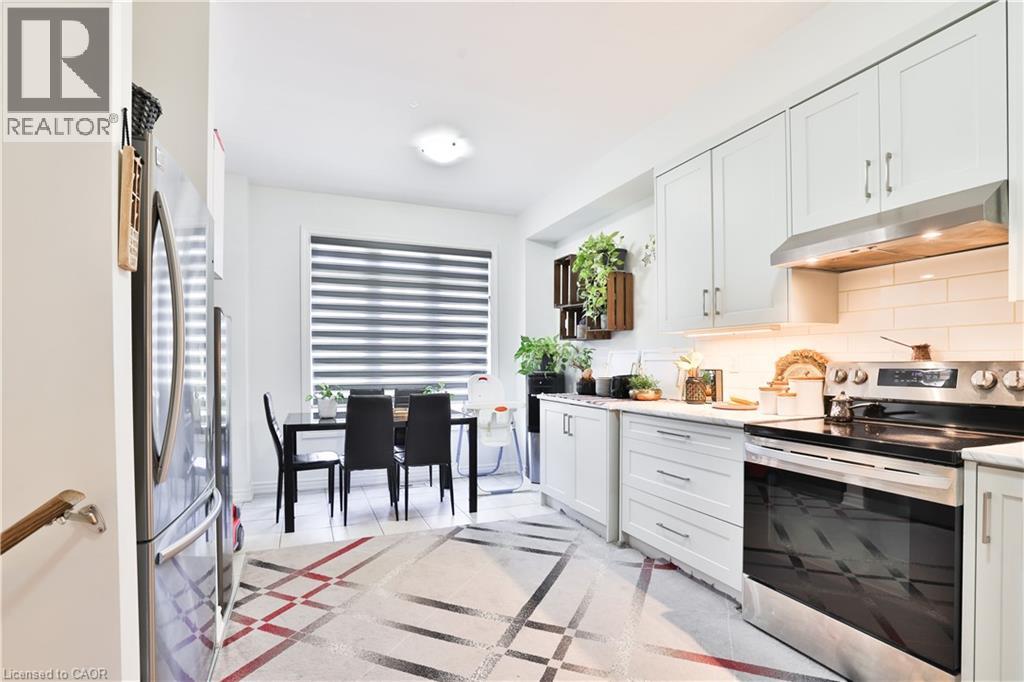 7214 Triumph Lane, Mississauga, Ontario  L5N 0C5 - Photo 9 - 40845555