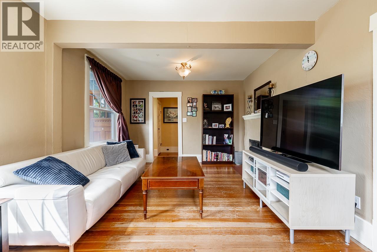 264 W Queens Road, North Vancouver, British Columbia  V7N 2K5 - Photo 8 - R3139118