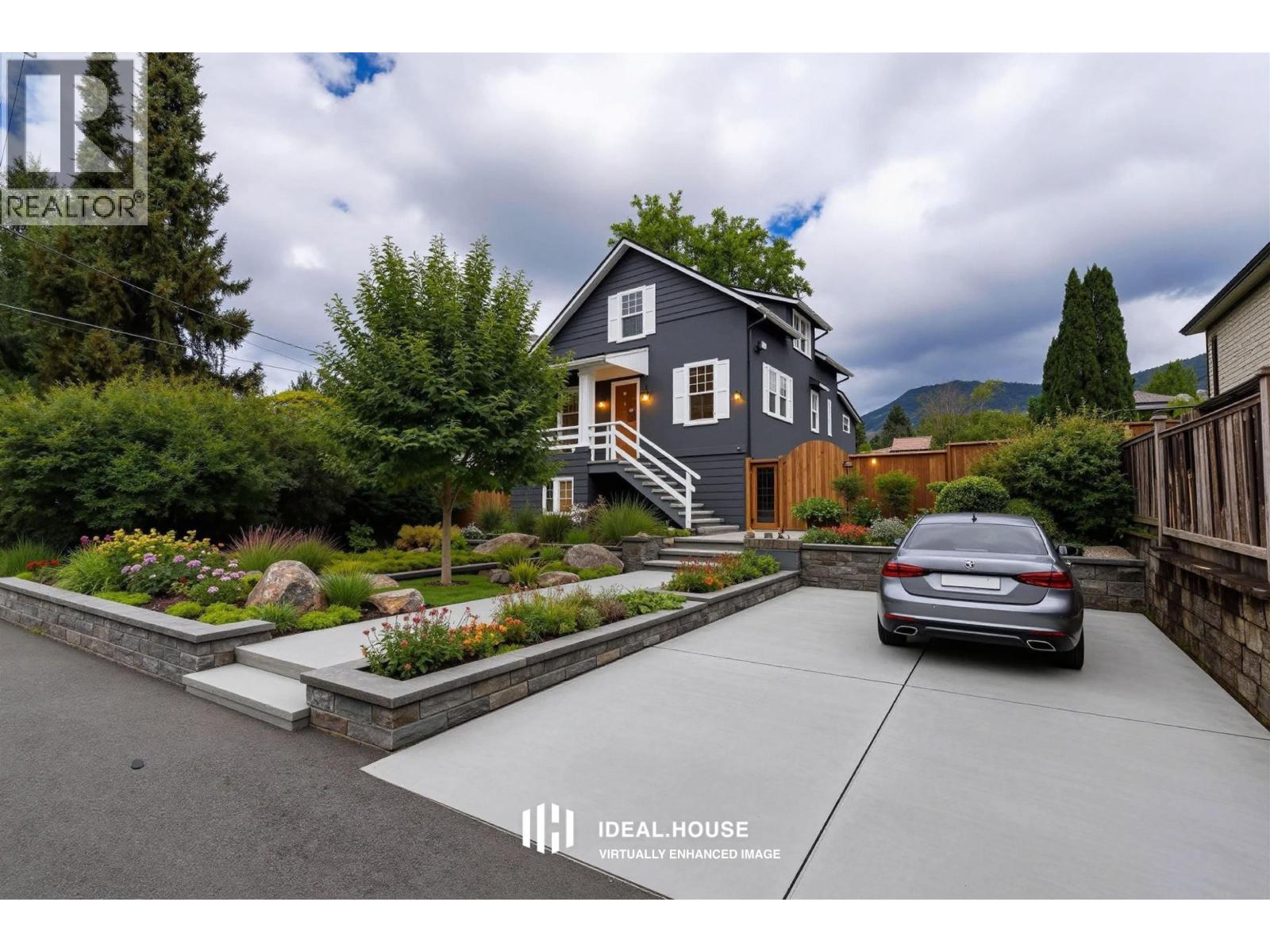 264 W Queens Road, North Vancouver, British Columbia  V7N 2K5 - Photo 3 - R3139118