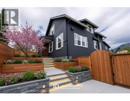 264 W QUEENS ROAD, North Vancouver, British Columbia