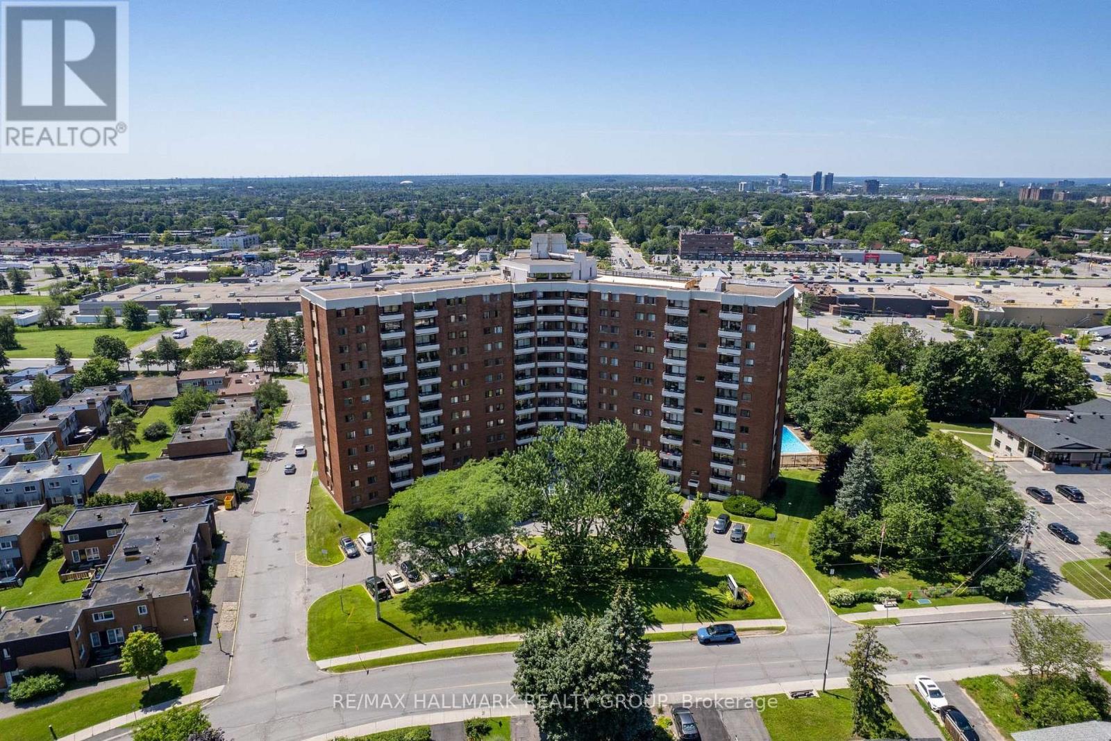 714 - 20 CHESTERTON DRIVE, Ottawa, Ontario