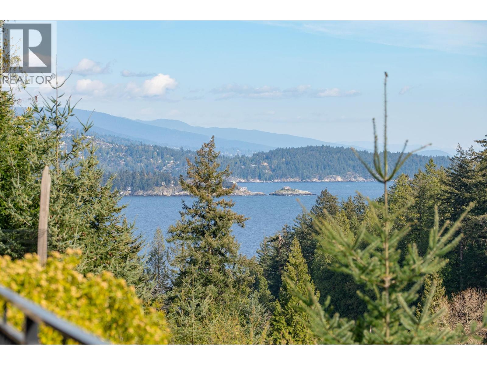 889 Cowan Point Drive, Bowen Island, British Columbia  V0N 1G2 - Photo 5 - R3133635