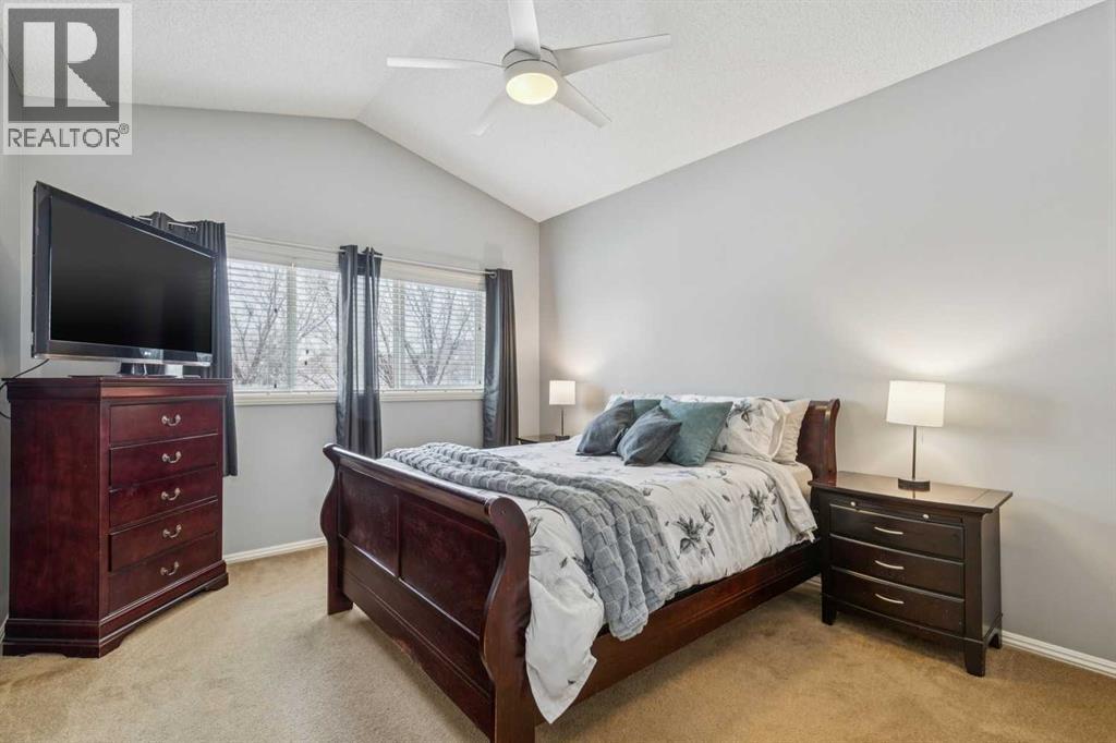 328 Cove Road, Chestermere, Alberta  T1X 1L5 - Photo 16 - A2330260