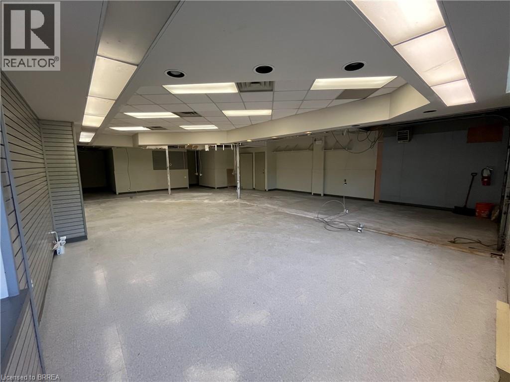 139 Grand River Street N Unit# 102, Paris, Ontario  N3L 2M4 - Photo 3 - 40852256