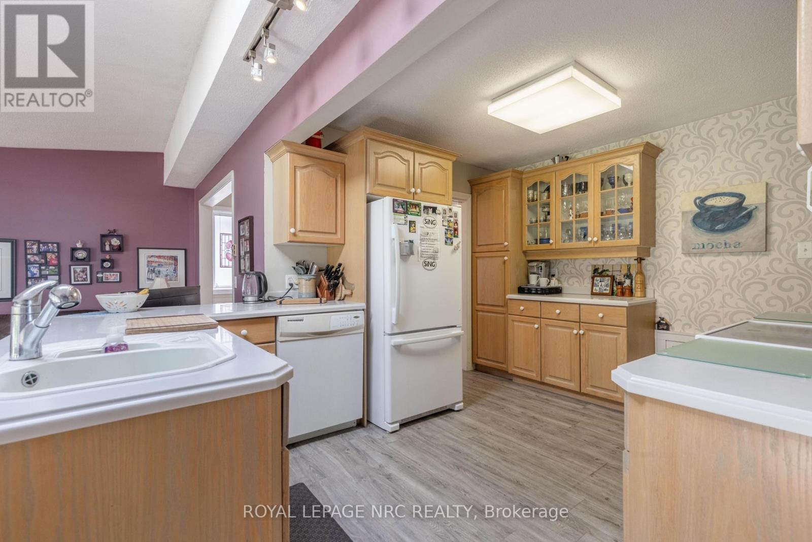 61 Highland Avenue, St. Catharines, Ontario  L2R 4H9 - Photo 30 - X13635236