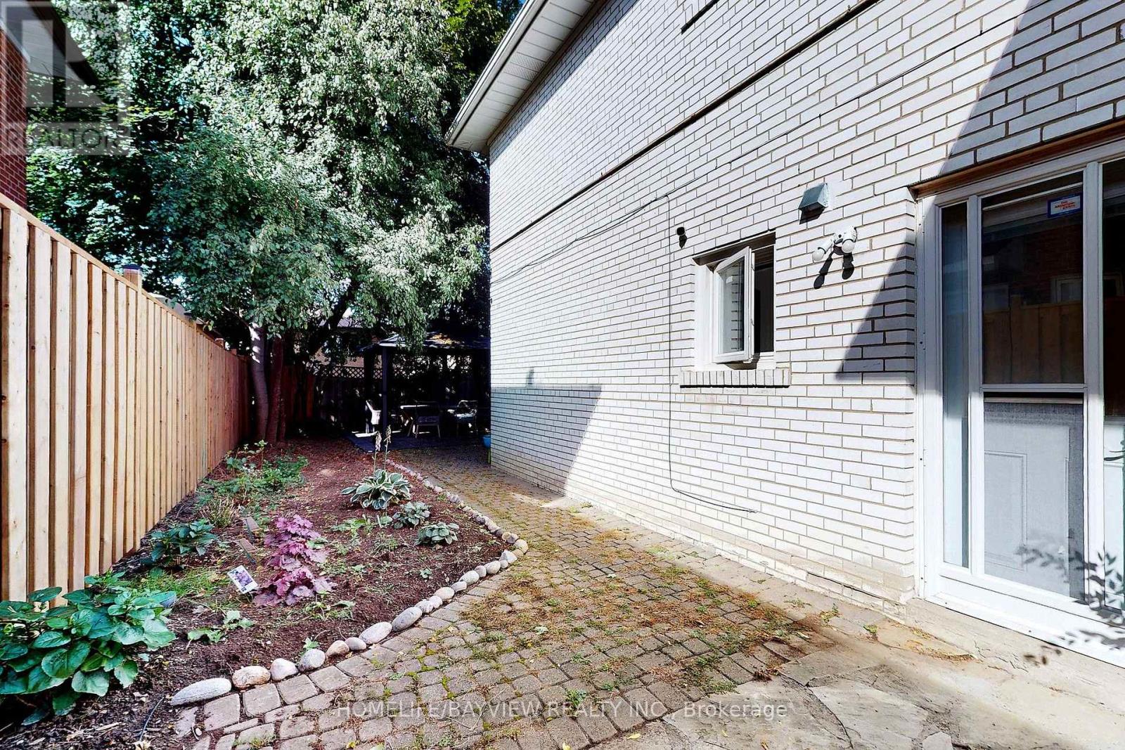 39 Shenstone(Basement) Road, Toronto, Ontario M2R 3B3 - Photo 2 - C13635252