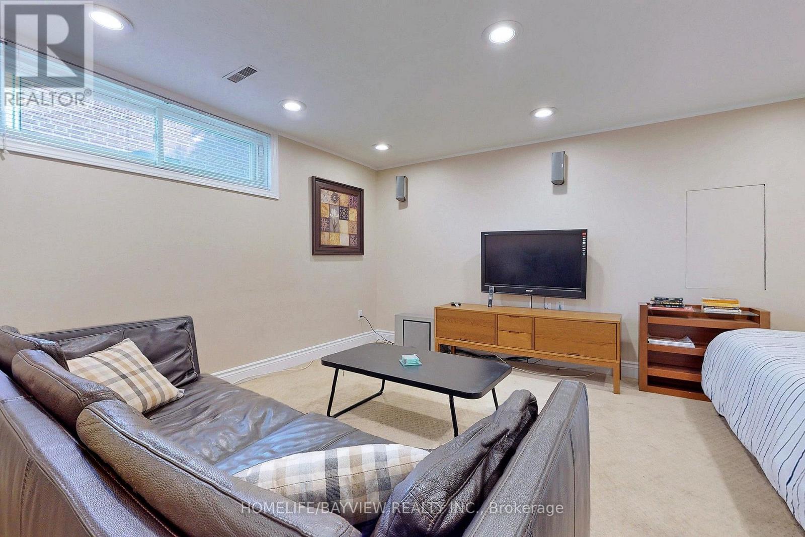 39 Shenstone(Basement) Road, Toronto, Ontario M2R 3B3 - Photo 9 - C13635252
