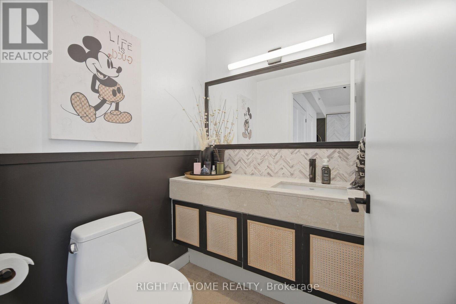 Lph01 - 21 Nelson Street, Toronto, Ontario M5V 3H9 - Photo 24 - C13635258