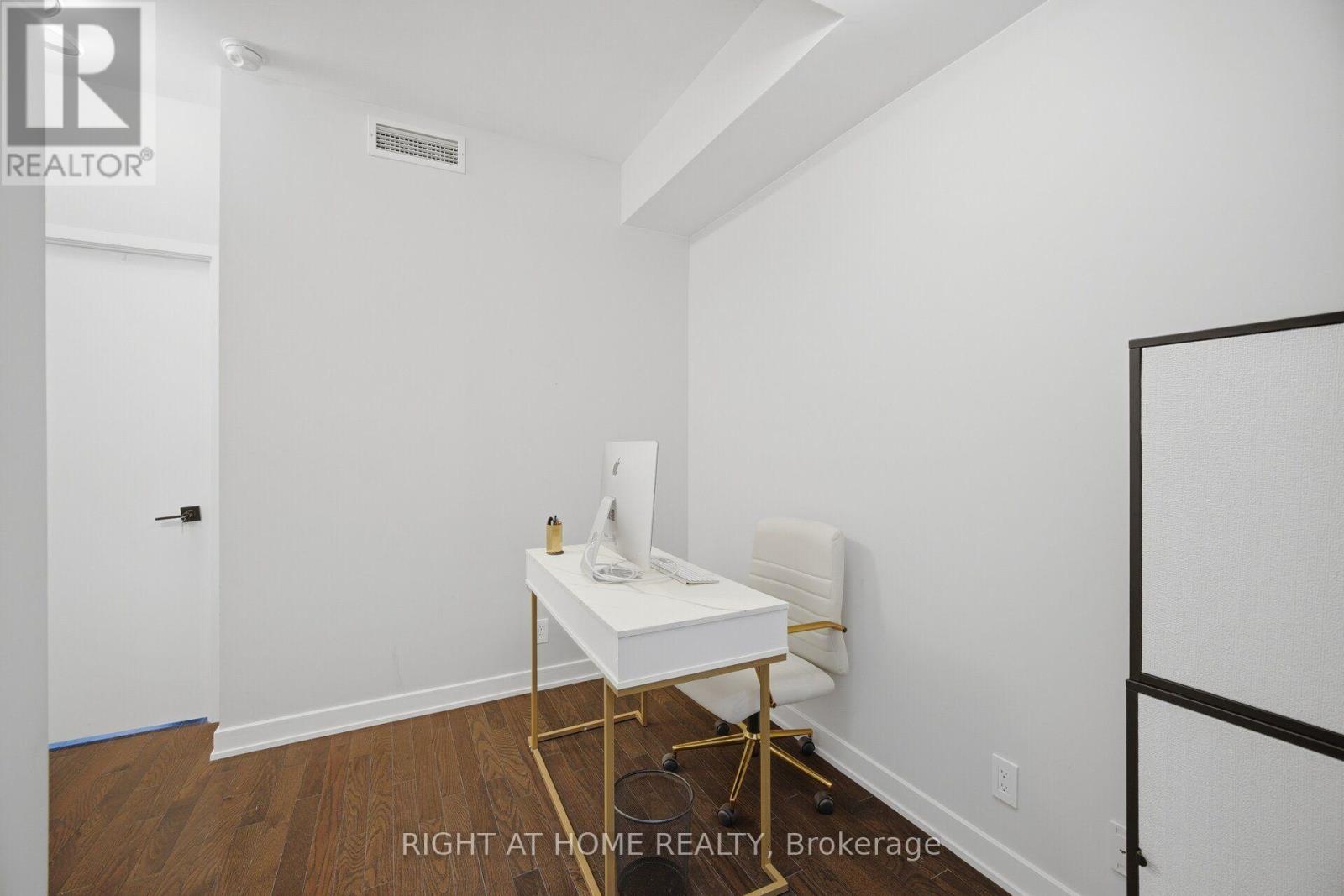 Lph01 - 21 Nelson Street, Toronto, Ontario M5V 3H9 - Photo 27 - C13635258