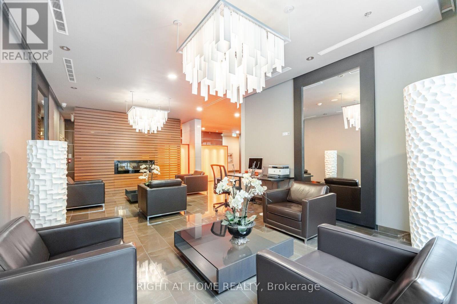 Lph01 - 21 Nelson Street, Toronto, Ontario M5V 3H9 - Photo 4 - C13635258