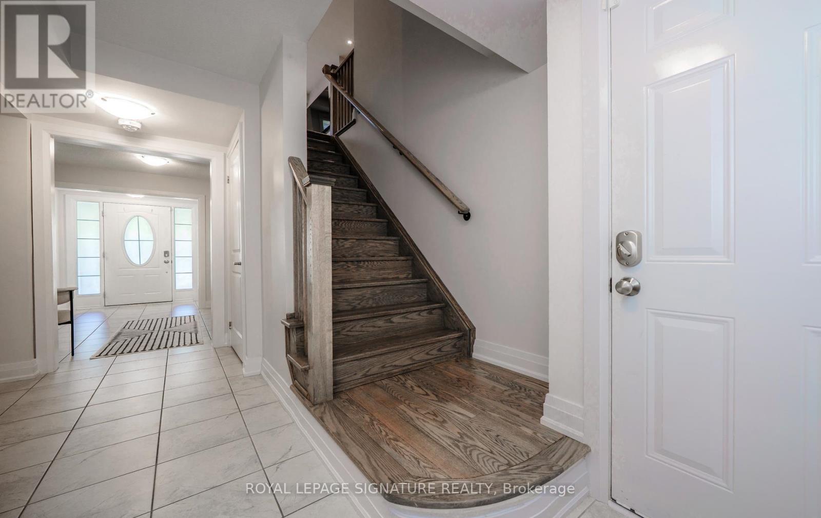1085 Silk Street, Pickering, Ontario  L1X 0B8 - Photo 13 - E13635136