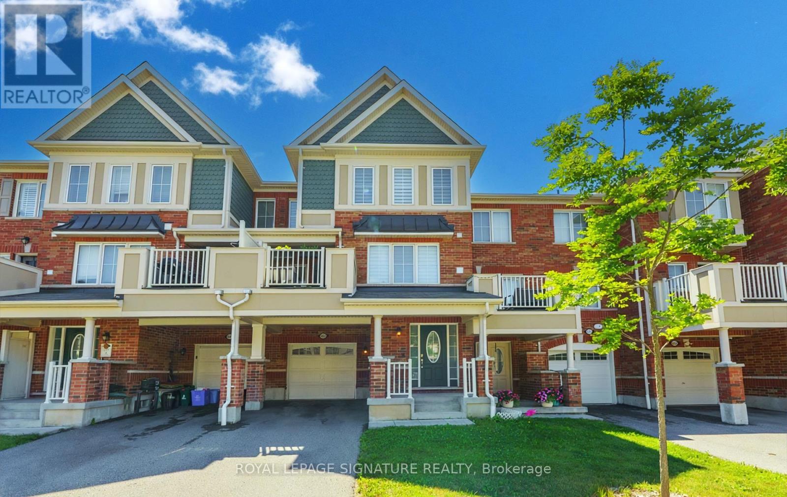 1085 Silk Street, Pickering, Ontario  L1X 0B8 - Photo 2 - E13635136