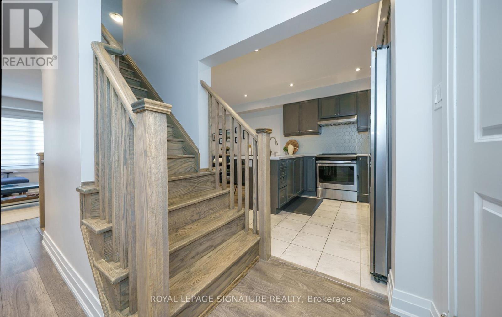 1085 Silk Street, Pickering, Ontario  L1X 0B8 - Photo 27 - E13635136