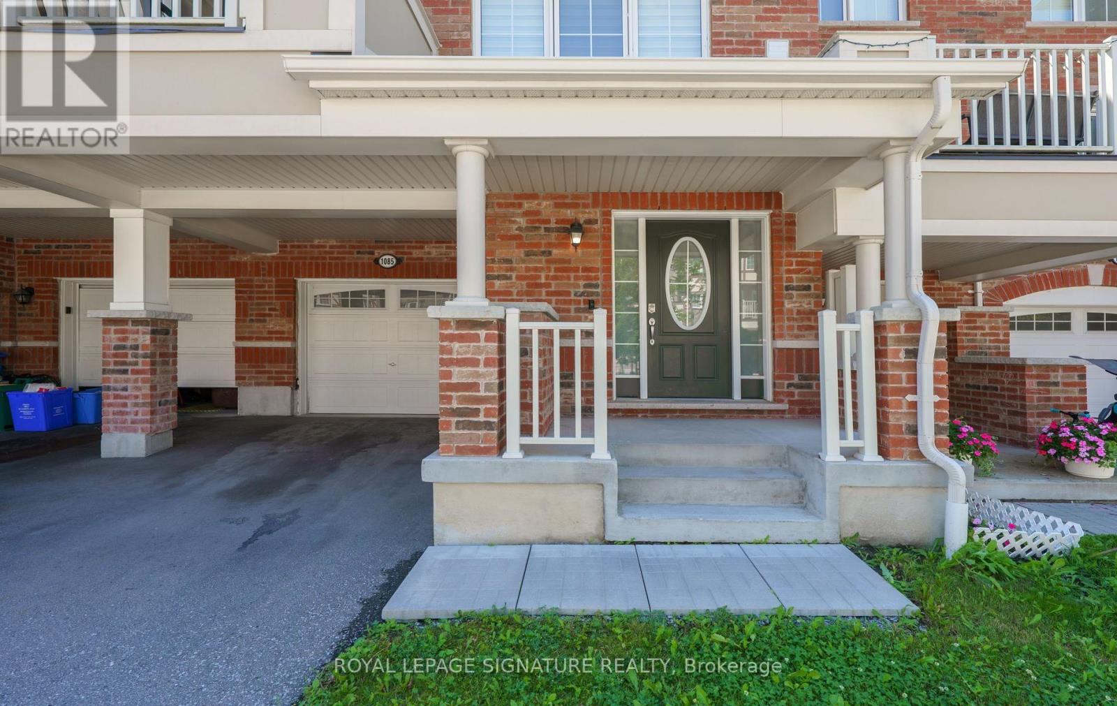 1085 Silk Street, Pickering, Ontario  L1X 0B8 - Photo 3 - E13635136