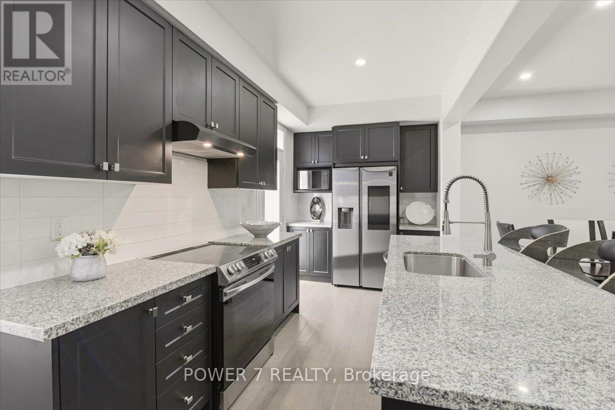 94 Conarty Crescent, Whitby, Ontario L1P 0L4 - Photo 8 - E13635200